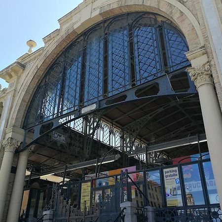 18 Torres Mercado Central Zaragoza Luaran gambar