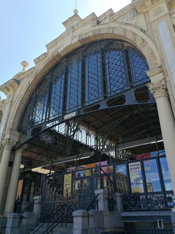 18 Torres Mercado Central Zaragoza Luaran gambar